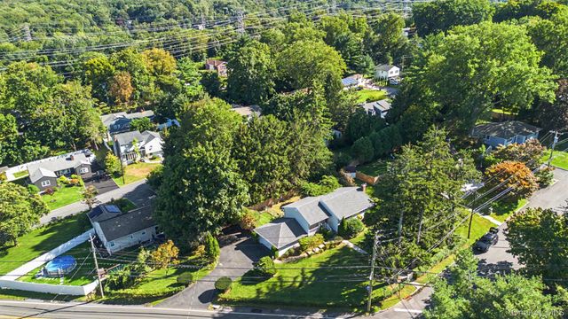 1 Tudor Place, Hartsdale, NY 10530