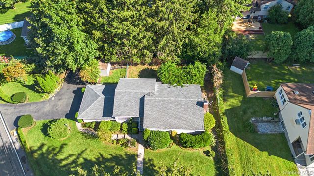 1 Tudor Place, Hartsdale, NY 10530