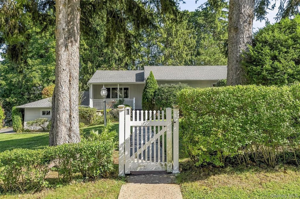 1 Tudor Place, Hartsdale, NY 10530 — photo 2