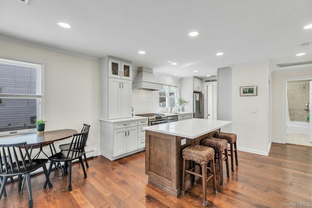 39 Ocean Avenue, Blue Point, NY 11715