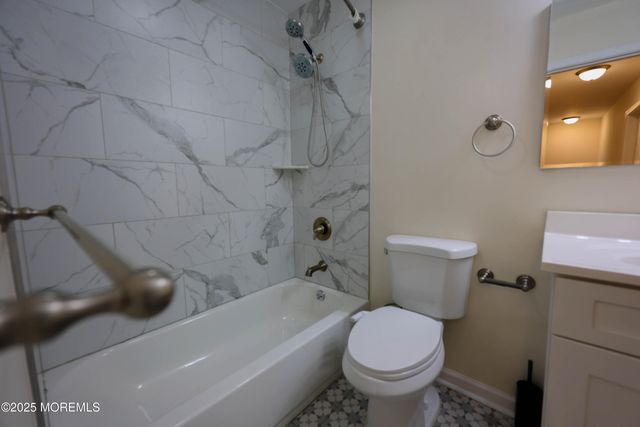 Q10 Quincy Circle Q-10, Dayton, NJ 08810