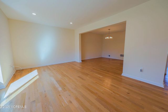 Q10 Quincy Circle Q-10, Dayton, NJ 08810