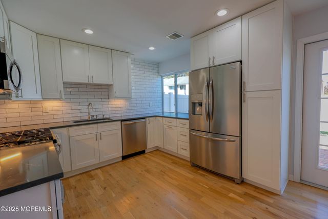 Q10 Quincy Circle Q-10, Dayton, NJ 08810