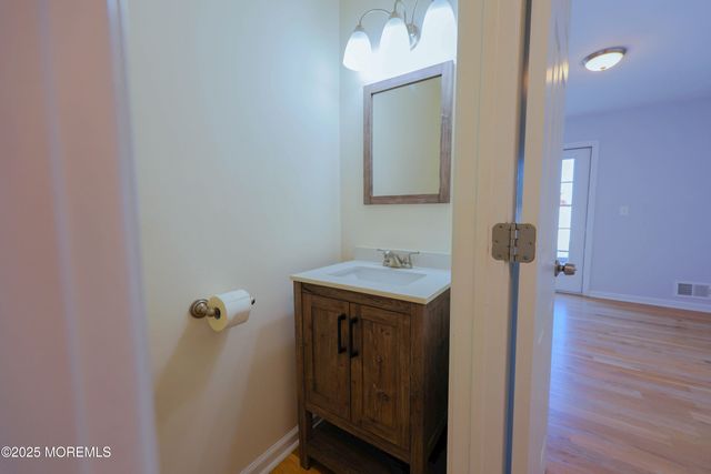 Q10 Quincy Circle Q-10, Dayton, NJ 08810