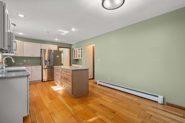 310 River Street, Leicester, MA 01524