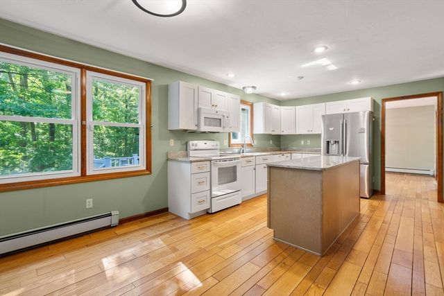 310 River Street, Leicester, MA 01524