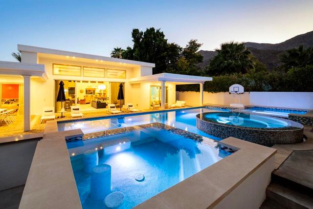 154 E Ocotillo Avenue, Palm Springs, CA 92264