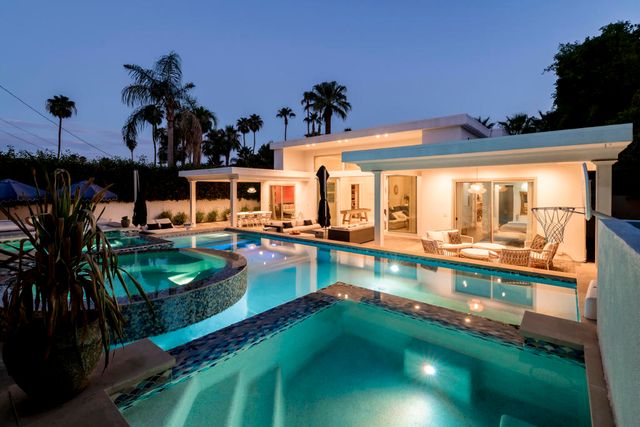 154 E Ocotillo Avenue, Palm Springs, CA 92264