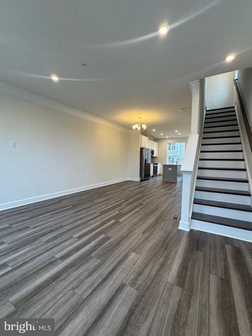 592 WATERMANS DR, Woodbridge, VA 22191