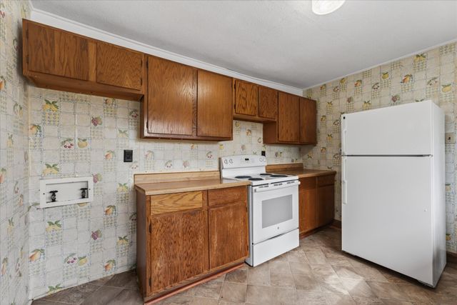 3236 Dover Rd, Woodlawn, TN 37191