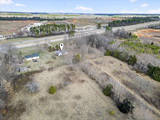 3236 Dover Rd, Woodlawn, TN 37191