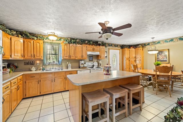 340 Dean Road, Mckee, KY 40447