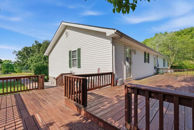 340 Dean Road, Mckee, KY 40447