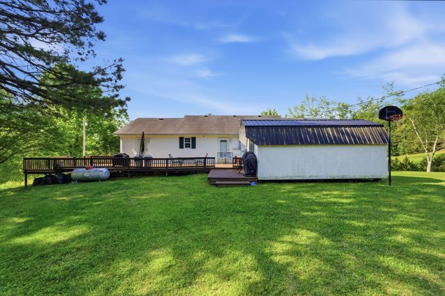 340 Dean Road, Mckee, KY 40447