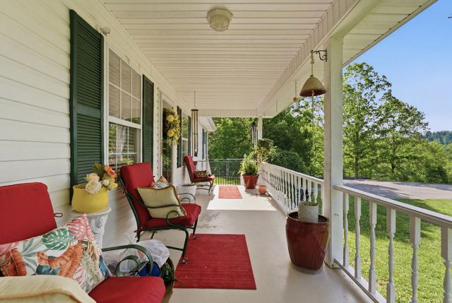 340 Dean Road, Mckee, KY 40447