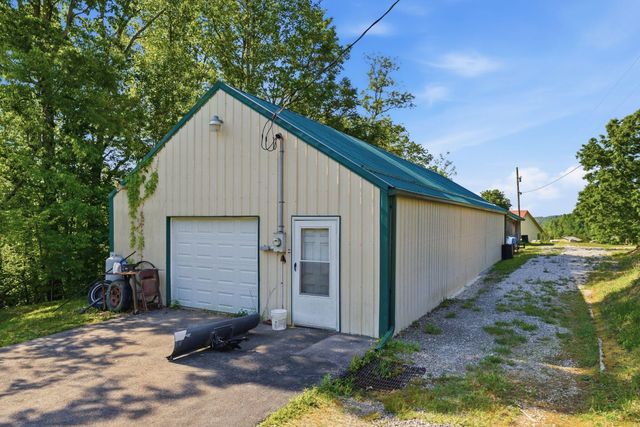 340 Dean Road, Mckee, KY 40447