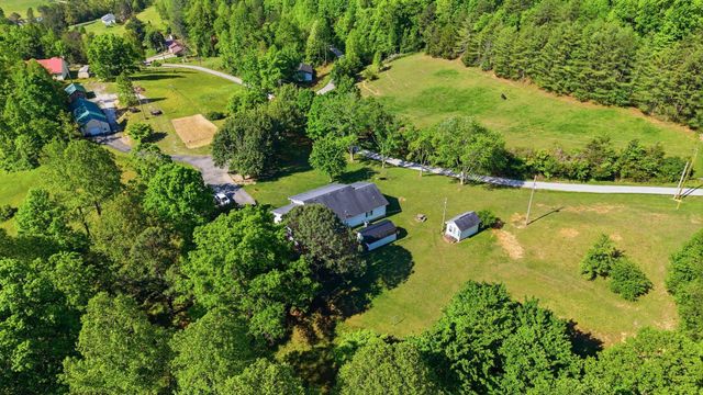 340 Dean Road, Mckee, KY 40447