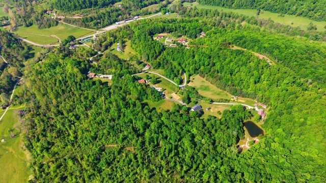 340 Dean Road, Mckee, KY 40447