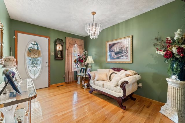 340 Dean Road, Mckee, KY 40447