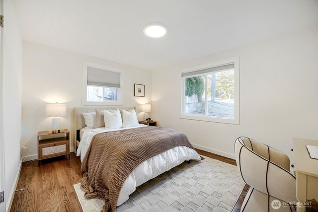4216 27th Avenue W, Seattle, WA 98199