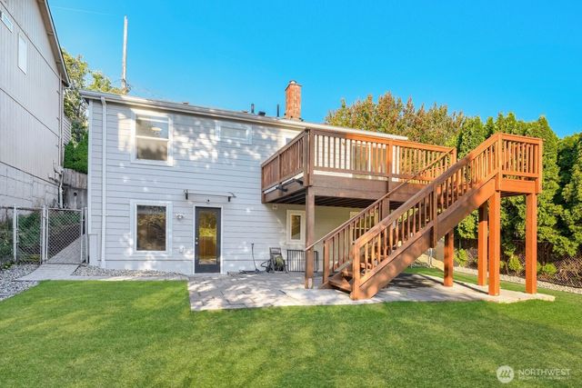 4216 27th Avenue W, Seattle, WA 98199
