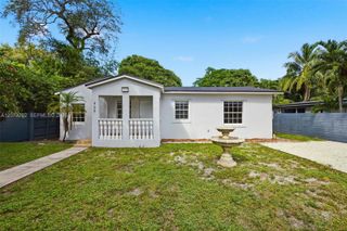 465 NE 165th Street, Miami, FL 33162
