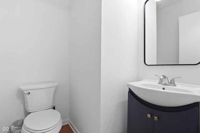 6889 W Dover Place, Mccordsville, IN 46055