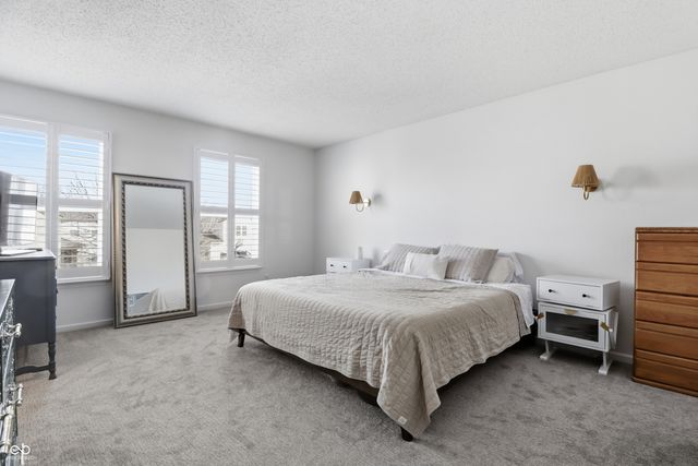 6889 W Dover Place, Mccordsville, IN 46055