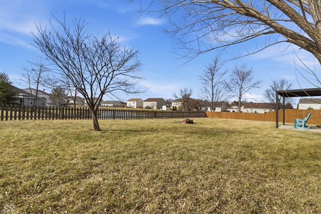 6889 W Dover Place, Mccordsville, IN 46055