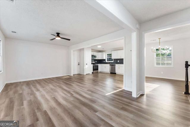 7697 Marabou Lane, Riverdale, GA 30274