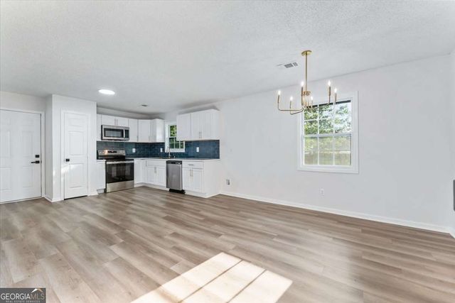 7697 Marabou Lane, Riverdale, GA 30274