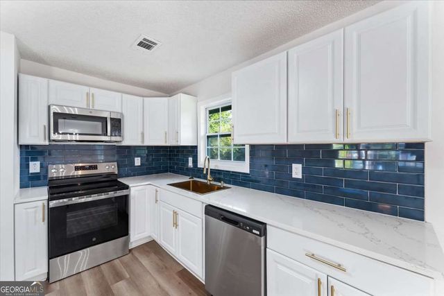 7697 Marabou Lane, Riverdale, GA 30274