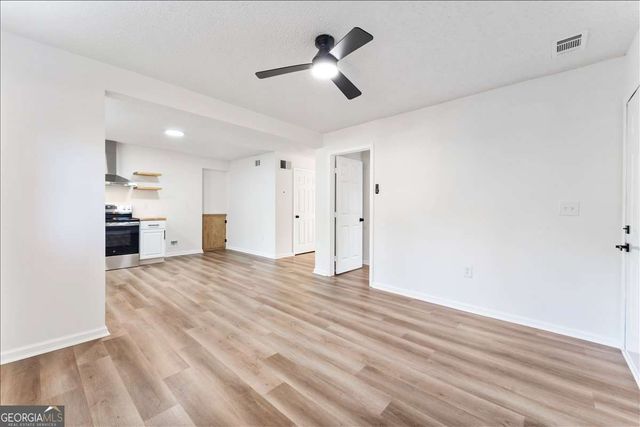 7697 Marabou Lane, Riverdale, GA 30274
