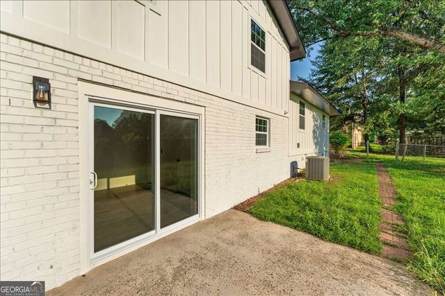 7697 Marabou Lane, Riverdale, GA 30274
