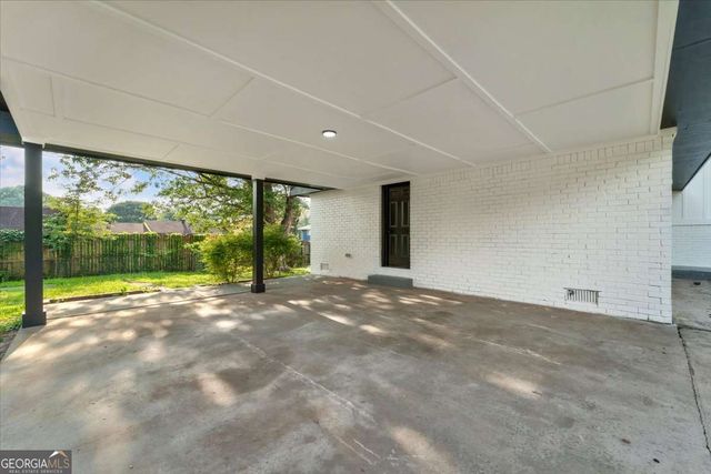 7697 Marabou Lane, Riverdale, GA 30274