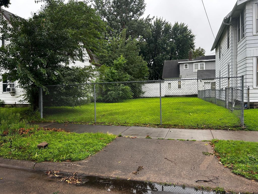 1004 20th Avenue NE, Minneapolis, MN 55418 — exterior