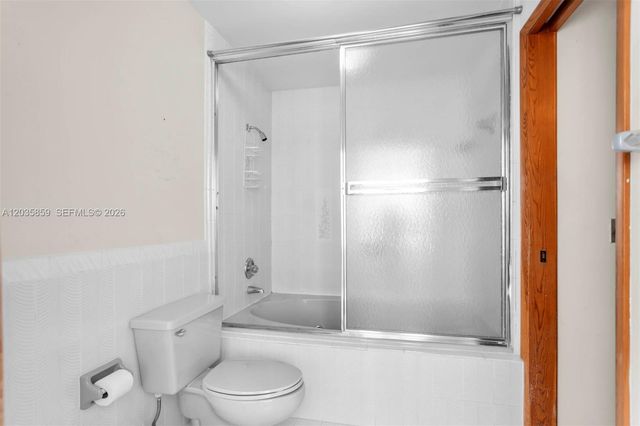 320 NW 136th Ave, Miami, FL 33182