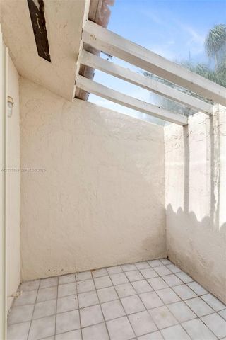 320 NW 136th Ave, Miami, FL 33182