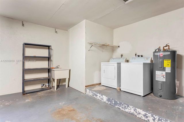 320 NW 136th Ave, Miami, FL 33182