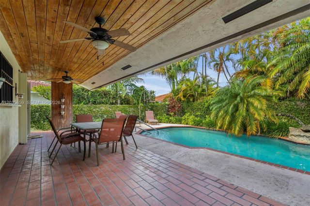 320 NW 136th Ave, Miami, FL 33182
