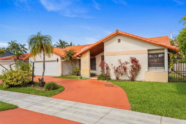 320 NW 136th Ave, Miami, FL 33182