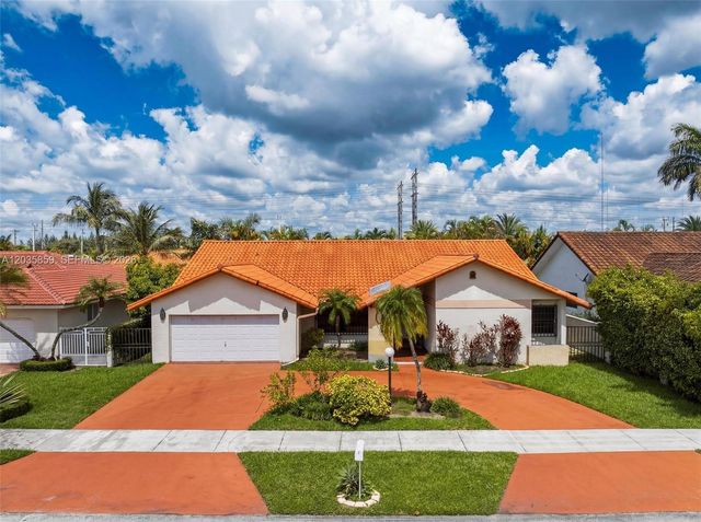 320 NW 136th Ave, Miami, FL 33182