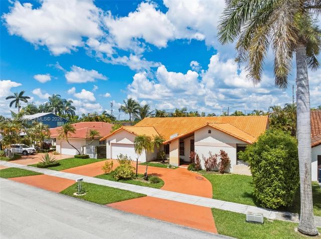 320 NW 136th Ave, Miami, FL 33182