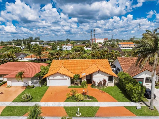 320 NW 136th Ave, Miami, FL 33182