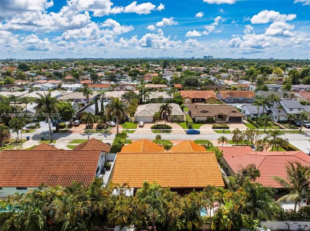 320 NW 136th Ave, Miami, FL 33182