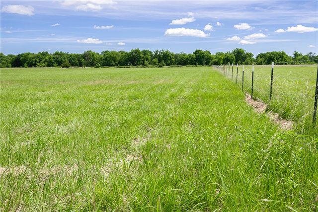 Hwy 102 West, Gravette, AR 72736