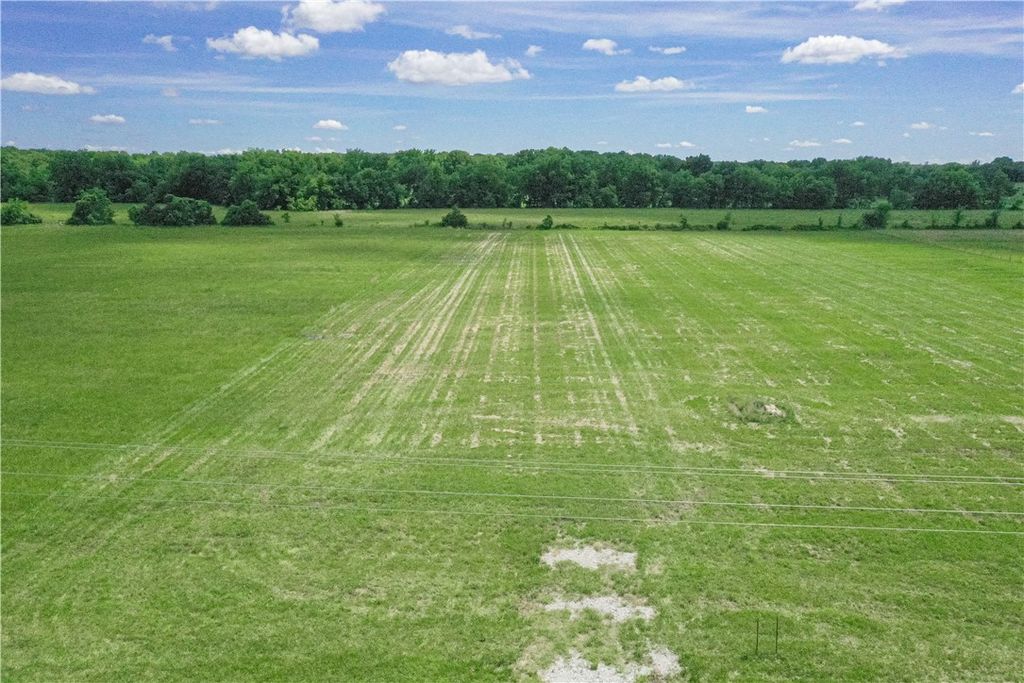 Hwy 102 West, Gravette, AR 72736