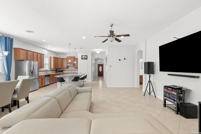 25756 Two Springs, San Antonio, TX 78255