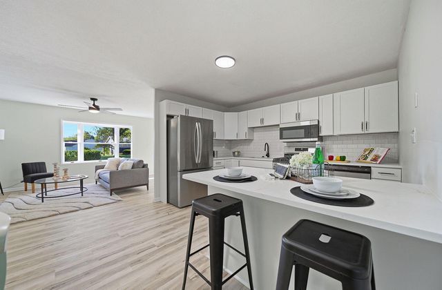 368 E College Avenue, Westerville, OH 43081