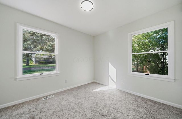 368 E College Avenue, Westerville, OH 43081